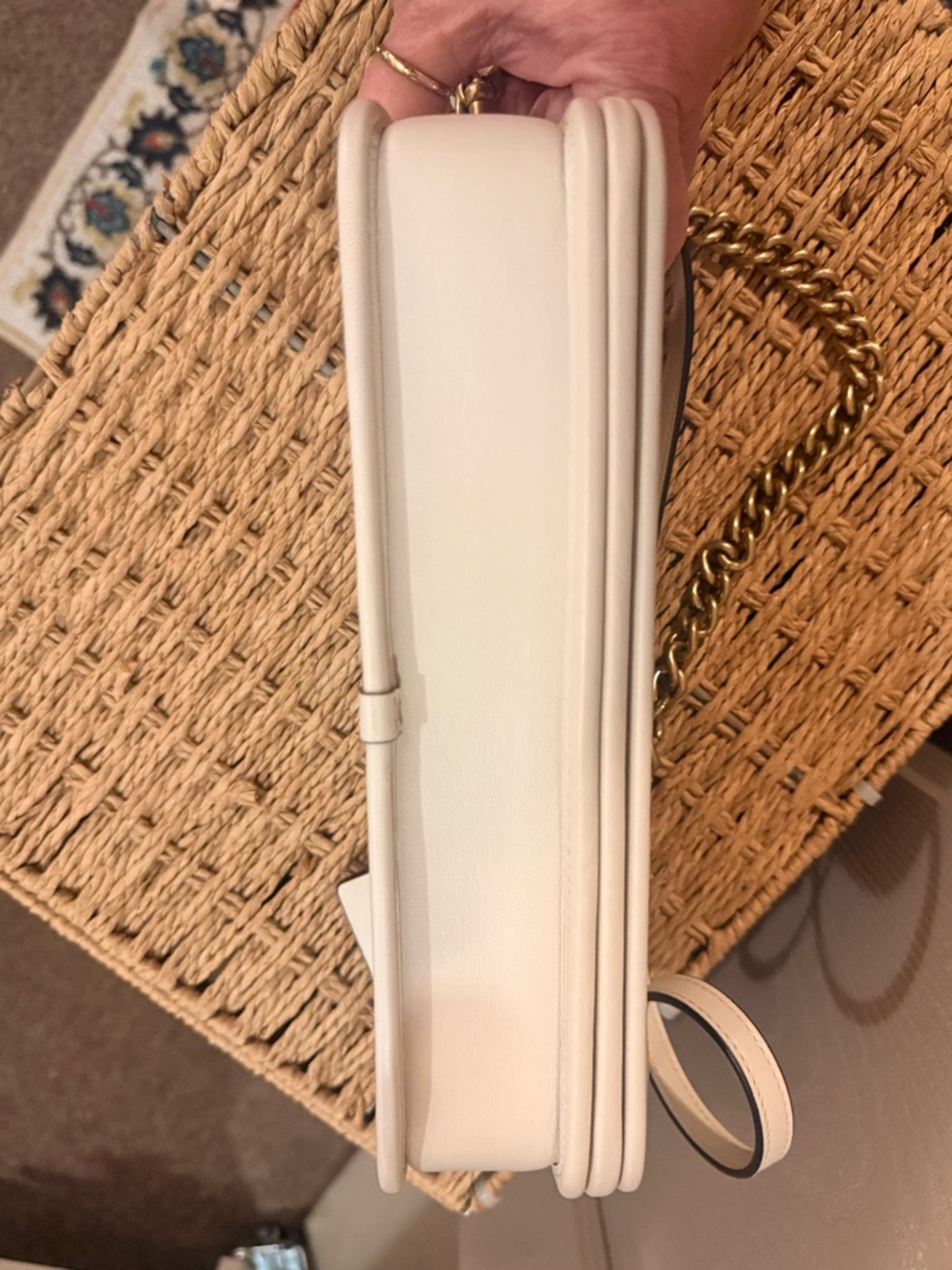 Coach Cream Leather 'Dinky'  Crossbody Bag with Gold Chain Strap - Picture 2 of 11